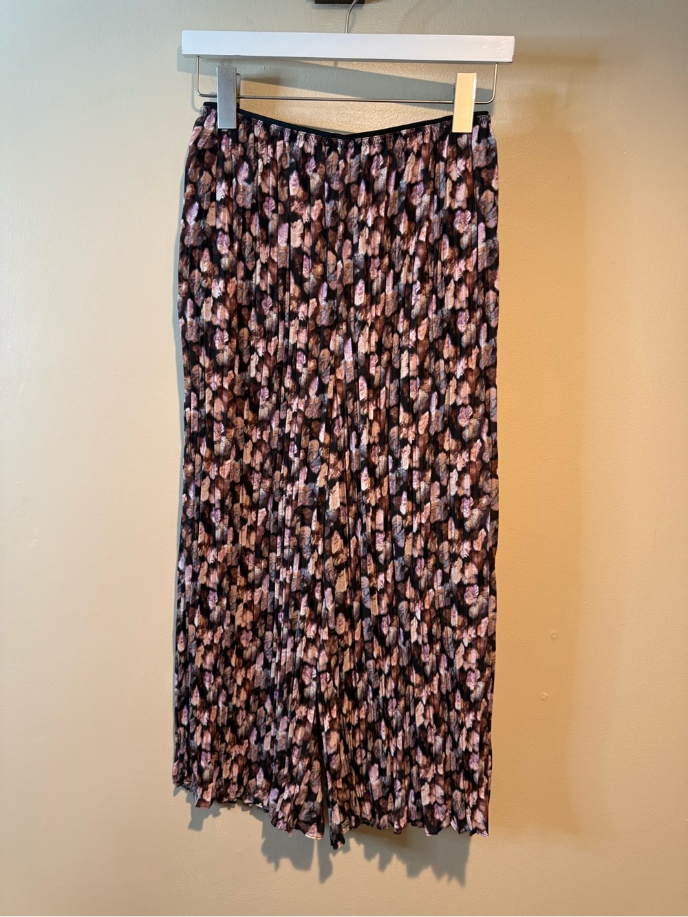 Vince Micro Painted Floral Pleated Culottes Pants - Picture 5 of 11